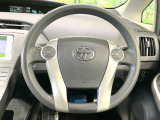 【ステアリングスイッチ】運転中、前方から目線をそらすことなく、オーディオ等の操作が可能な便利機能!安心&快適なドライブを演出してくれます♪