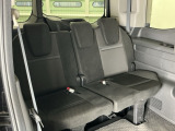 1列目から3列目まで広々大空間です。3列目シートは荷物が多い時や不要な時はアレンジして荷室として使用することが可能で便利に使えます