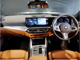 ☆センターパネルを運転席側に僅かに傾けたBMW独特のインパネ☆【駆け抜ける歓び】はここからもスタートしております☆