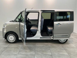 お客様にぴったりなおクルマをお選びいただけますように様々な展示車をご用意致しております!ダイハツの軽自動車だけではなく、他メーカー車やコンパクトカー・ミニバンなども数多く取り揃えております!