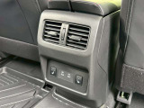 後席エアコン吹き出し口もついており、車内の温度をすばやく快適にしてくれます