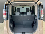 買い物時の荷物を無理なく載せられる、クラストップレベルの荷室容量
