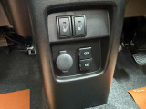 運転席助手席シートヒーター付きです。寒さの厳しい冬に暖気なしで暖かく乗っていただけます