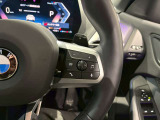 【ご納車後について】遠方のお客様はお住まいのエリアのBMWサービス工場にてメンテナンスを受けて頂けます。現地BMWへのお取次ぎなどもさせて頂きますのでご安心下さい。