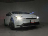 高輝度で点灯速度が速いLEDヘッドライト装備!LEDの明るい光が走行中の視界の確保をサポートして、夜のドライブがより楽しく安全に運転できます♪