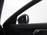 各モデルの情報がインプットされた専用テスターで過去の細かな不具合を確認し、モデルの各部位ごとに専用スペシャルツールを用いて整備します。