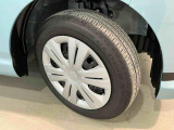 安全安心な走行のために、納車前には小さなクルマを知り尽くしたエキスパートが基本性能に関わる機能や状態を徹底的に点検しています。