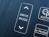 【ドライブモード】STANDARDモード・SPORTSモード・ECOモードの3種 ♪ 力強い走りのSPORTSモード!電費・航続可能距離を最優先のECOモード ♪ 目的に応じた楽しい走りができます。