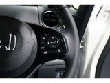 Hondaセンシングの機能のひとつ、アダプティブクルーズコントロール付!アクセルから足を離しても設定したスピードと前車との車間を保ち走行してくれます!車線維持もアシスト☆高速道路で疲労軽減ですね☆