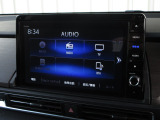 ナビゲーションは純正10インチメモリーナビ(VXU-217DYi)を装着しております。AM、FM、CD、DVD再生、Bluetooth、音楽録音再生、フルセグTVがご使用いただけます。