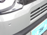★障害物センサー(フロント)★車両周囲の障害物を検知して接触を回避。駐車や狭い道でも安心・安全に操作でき、ドライバーの負担を軽減します!