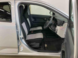 店頭商談並びに店頭納車可能なお客様への販売とさせていただいています。ご了承下さい。