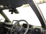 見通しのよいすっきりとした視界で、誰でも運転しやすいです。運転のしやすさは疲れにくさにも繋がりますよ♪