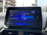 音源やドライブレコーダー、交通情報などの選択肢が画面に並び、利用したい項目を確認しやすい表示です。移動中の目的に合わせて、機能を選びやすくなっています。