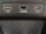マホやタブレットの充電に便利なUSBポートを装備車両♪長距離ドライブでもバッテリー切れの心配がなく、同乗者の方にも便利にお使いいただけます♪