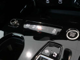 ご契約からご納車、そしてアフターフォローまで。AAA横浜青葉の専任スタッフは、お客様のAudiライフをきめ細かくサポートさせて頂きます。