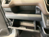 納車前にはプロのメカニックが点検、整備を行いますので安心してお乗り頂けます!!