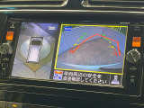 【アラウンドビューモニター】専用のカメラにより、上から見下ろしたような視点で360度クルマの周囲を確認することができます☆死角部分も確認しやすく、狭い場所での切り返しや駐車もスムーズに行えます。