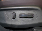 【パワーシート】メモリー機能付きパワーシート装備車です。電動でシートが動きます、高級感がありとても便利な機能です!