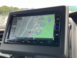 純正インターナビ付きでフルセグ・DVD再生・Bluetoothなど付いてとても便利な車両です♪