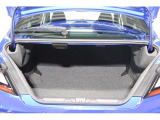 広いトランクは、大きな荷物やゴルフバック等も収納可能です。後列シートを倒していただければさらに広くなります!