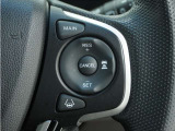 ◆アダプティブクルーズコントロール◆予め設定した車速内でクルマが自動的に加減速。前走車との適切な車間距離を維持しながら追従走行します。【LKAS】車線維持支援システムでステアリング操作を支援。