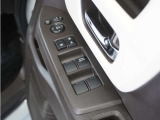 ◆パワーウィンドウスイッチ◆運転席から全席の窓の開閉操作を行うことが出来いつでも換気ができます!