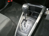 ミッションはCVTです 操作自体は通常のオートマチックと同様です 無段変速機といわれるCVTは変速のショックがなく、よりスムーズな運転が可能です