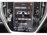 エアコンの設定やシートヒーターの調整、アイサイトなどの車両設定機能を集約。感圧式のタッチパネルを採用し、画面を直接タッチすることで操作できます。