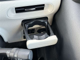 運転席側のドリンクホルダーです!