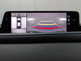狭い場所での駐車やすれ違いなどでより的確な運転操作に役立つ360&deg;ビューモニターが装備されています。