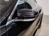 【BMWミラー】視認性の高いスタイリッシュなミラー。自動防眩機能も付いており夜間のドライビングをサポートします。