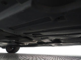 ご希望があれば下廻りの錆止め施工も承ります。クリアでの施工なので、純正のままの姿で防錆施工可能です。
