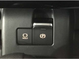 電動パーキングブレーキを装備
