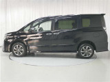 ヴォクシー 2.0 ZS 煌II 4WD 