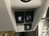 「N-VAN e:」は、電気の力で広がる新しい暮らしのかたちです。アウトドアや災害時には電源としても活躍。もしもの時も、いつもの日常も、この一台がしっかり支えてくれます。