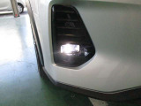 LEDフォグランプ装備しております。雨や霧、夜間の運転でも視界をしっかり確保致します。