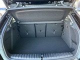 トランクトノカバーがついていますのでトランク内の荷物が外から見えないようになっています。