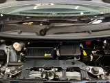 エンジンルームもクリーニング済みできれいですよ。日産の整備士がしっかりと丁寧に点検していますので安心してお乗りいただけます