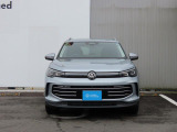 LEDマトリクスヘッドライト「IQ.LIGHT」を装備。フロントカメラで対向車や先行車を検知してLEDを個別で自在に点灯消灯の制御をし、最適な配光を可能にしたヘッドライトシステムでございます。