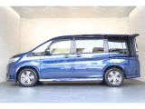 当社の優秀なスタッフがしっかり点検整備をさせていただいてからご納車いたします!さらに!エンジンオイル、エレメント・ミッションオイル・ワイパーゴムを新品交換になります!これで安心して乗って頂けます!
