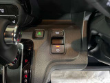 電子制御パーキングブレーキ装備のお車です♪