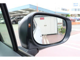 ■リヤビークルディテクション(左右後方からの車両をドアミラーの一部が点灯し、ドライバーに教えてくれます)
