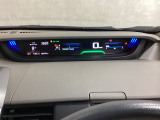 指定工場併設で末永く品質を保ちます。12ヶ月点検や車検はもちろんのこと、国家資格整備士によるお車のアドバイスも致します。