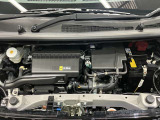 エンジンルームもクリーニング済みできれいですよ。日産の整備士がしっかりと丁寧に点検していますので安心してお乗りいただけます