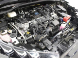 2ZR-FXE型 1.8L 直4 DOHCエンジンと1NM型 交流同期電動機のハイブリッドシステム搭載、FF駆動です。