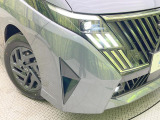 【LEDヘッド+LEDフォグ】悪天候や夜間走行時も良好な視界を確保し安心して運転できる高輝度LEDヘッドライトを装備!点灯速度が早く、消費電力も抑えられています。