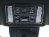 デュアルパワースライドドア&パワーバックドア装備!運転席周りのスイッチひとつで各ドアを自動で開閉でき楽々スムース♪スマートキーを携帯していれば、スイッチを押すだけで解錠&ドアオープンできます♪
