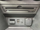 DVD/CD/フルセグTV/USB/ブルートゥースに対応したオーディオです。