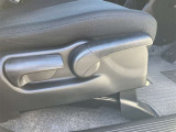 運転席は高さ調整可能です!どんな体型の方でもぴったりフィット!